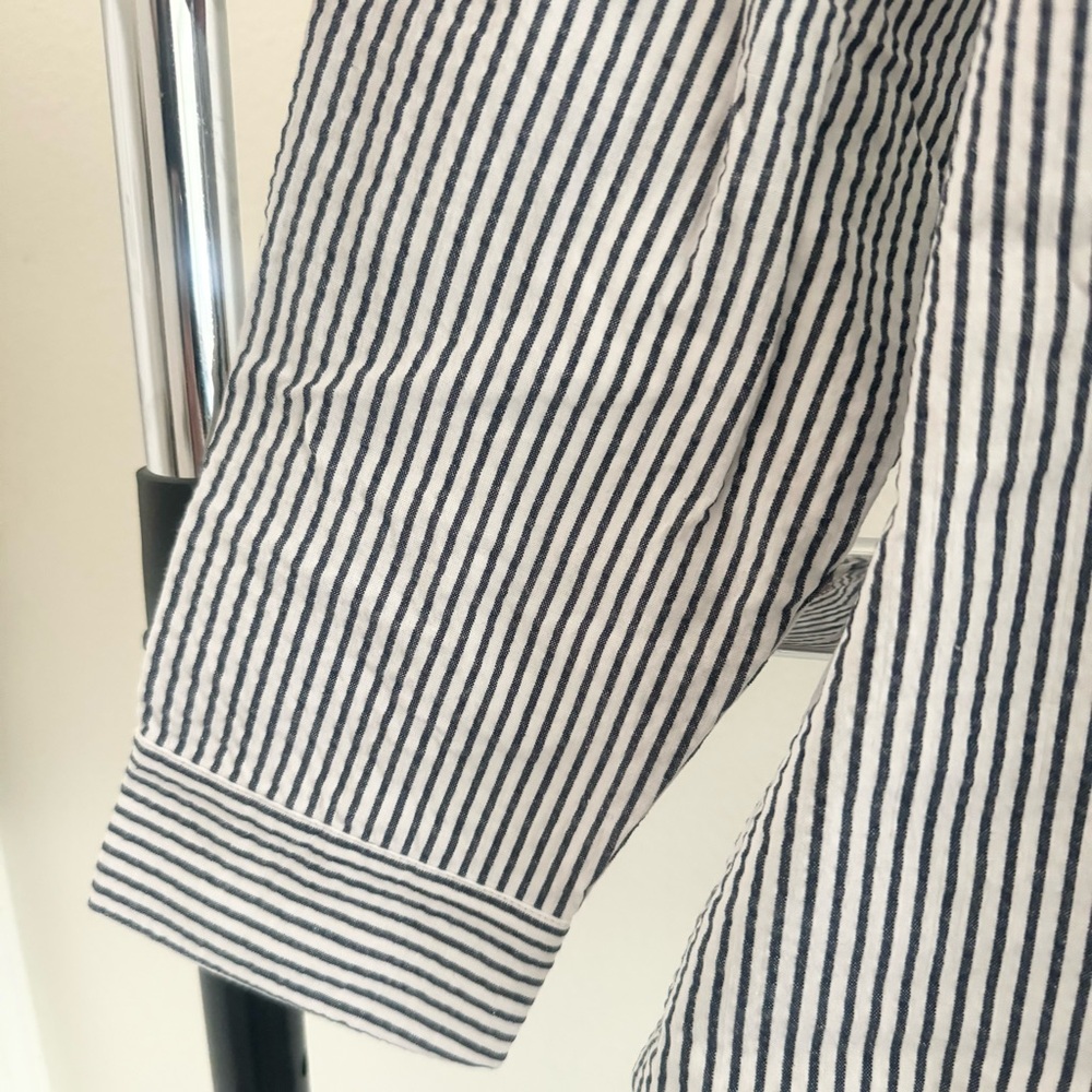 Denim & co seersucker pull-over top with roll tab sleeve navy Women 2x - Picture 5 of 10